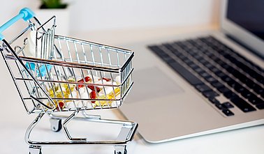 Einkauf von Nahrungsergänzungsmitteln im Internet