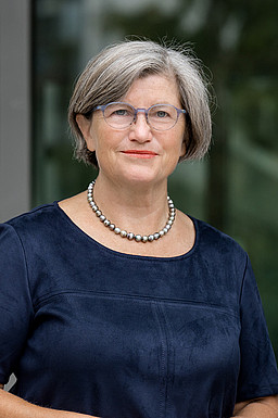 Portrait Dr. Sieglinde Stähle
