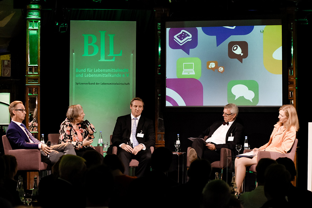 Panel 2: Jan Fleischhauer, Bärbel Höhn, Dr. Christian von Boetticher, Dr. Helmut Reitze, Prof. Dr. Beate Jochimsen (v.l.n.r.)