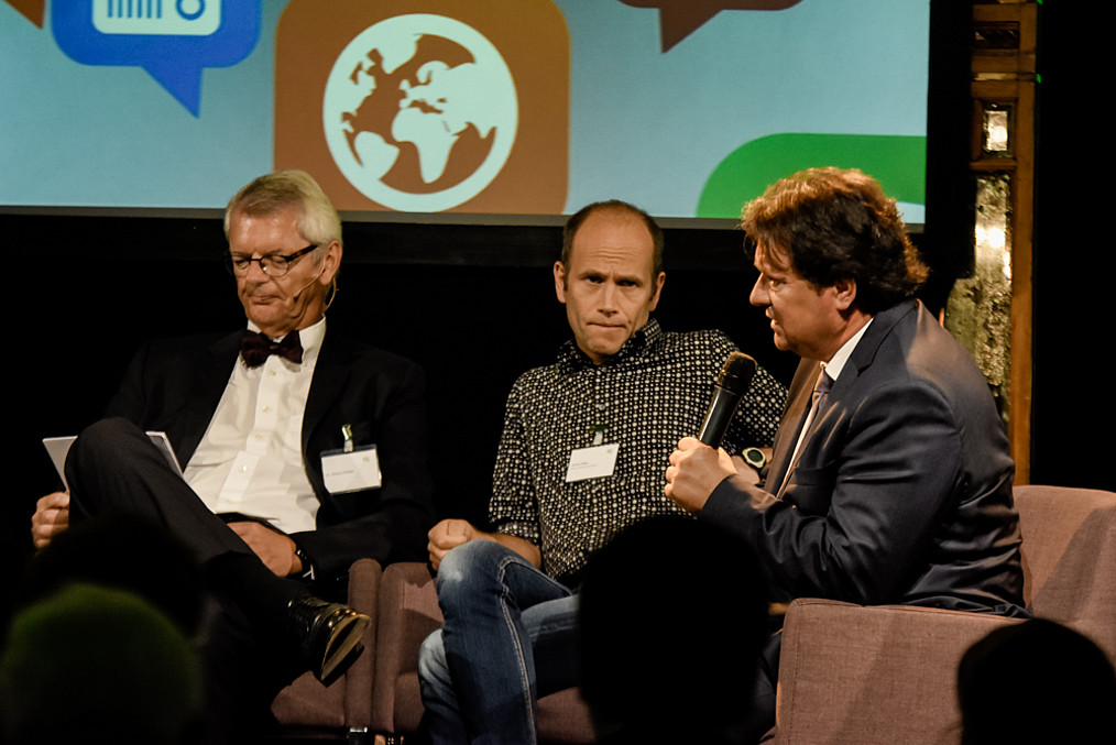 Dr. Helmut Reitze, Armin Valet, Christoph Minhoff auf dem Podium